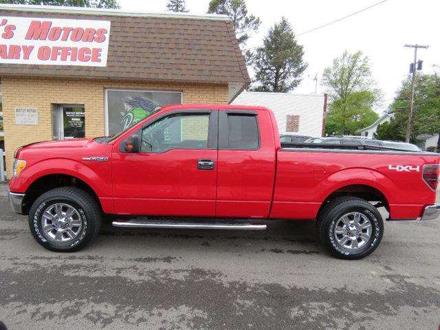 Ford F-150 4WD SuperCab 145&quot; XLT Pickup Truck